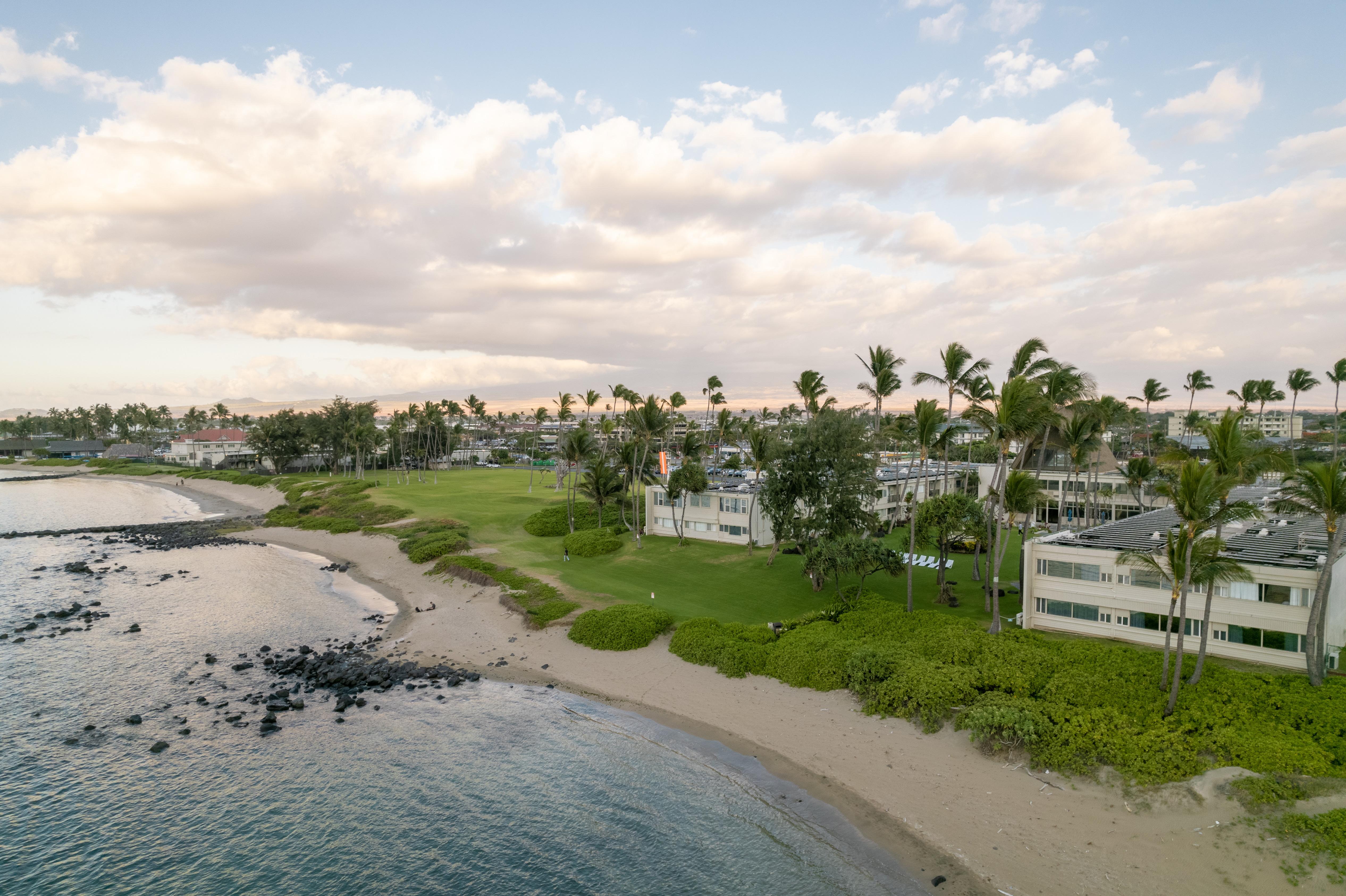 Maui Beach Hotel Kahului Buitenkant foto