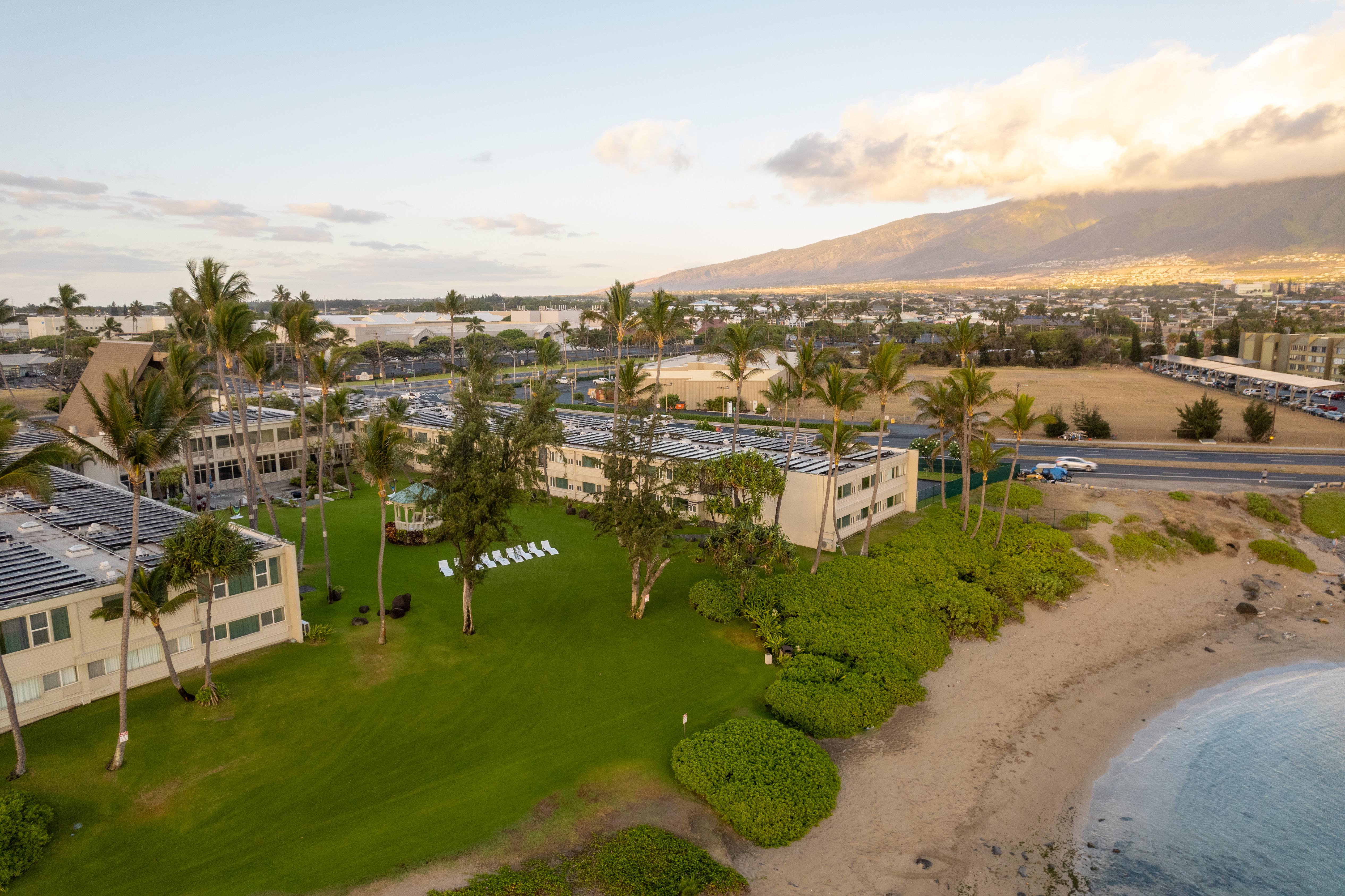 Maui Beach Hotel Kahului Buitenkant foto