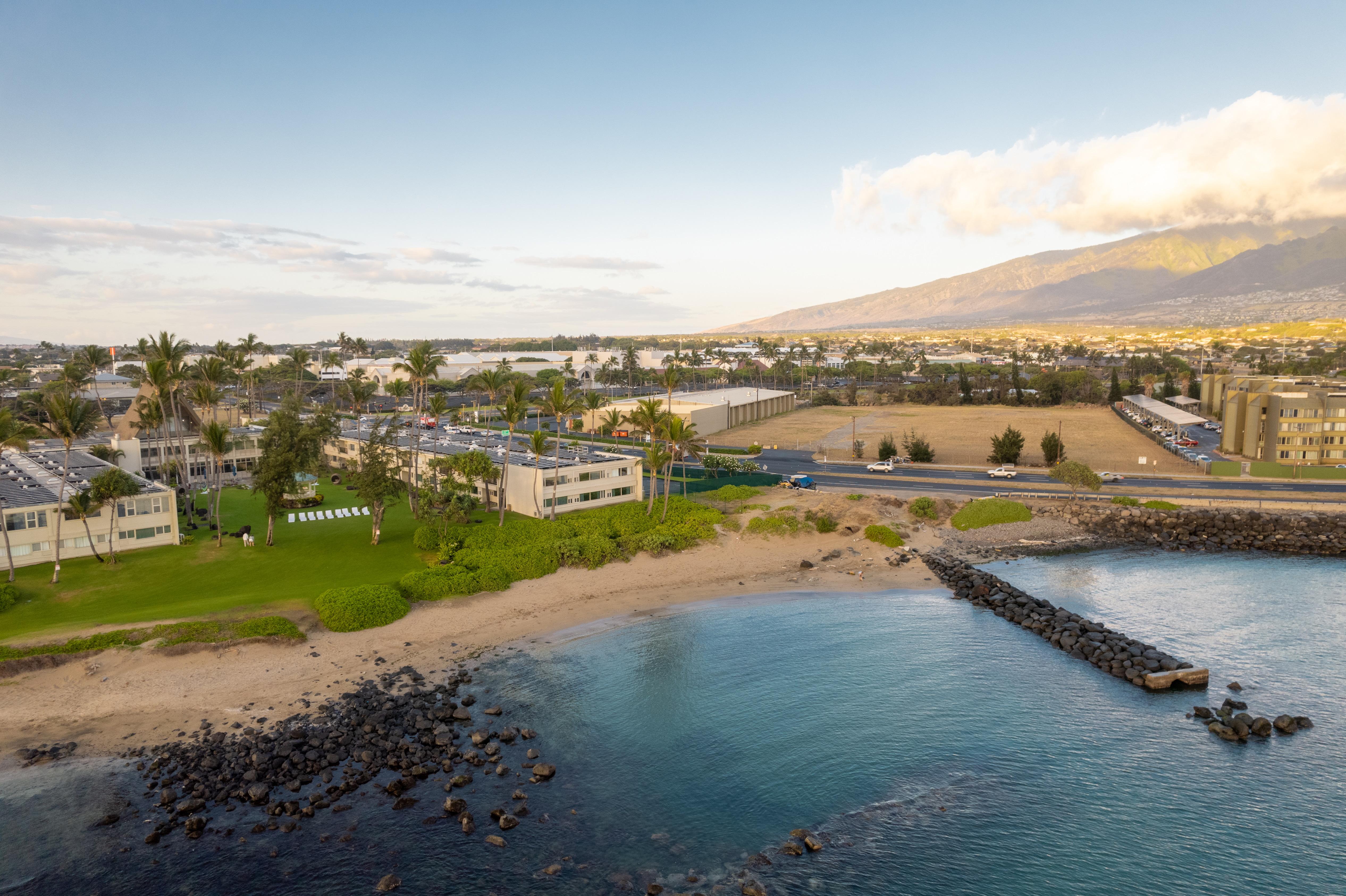 Maui Beach Hotel Kahului Buitenkant foto