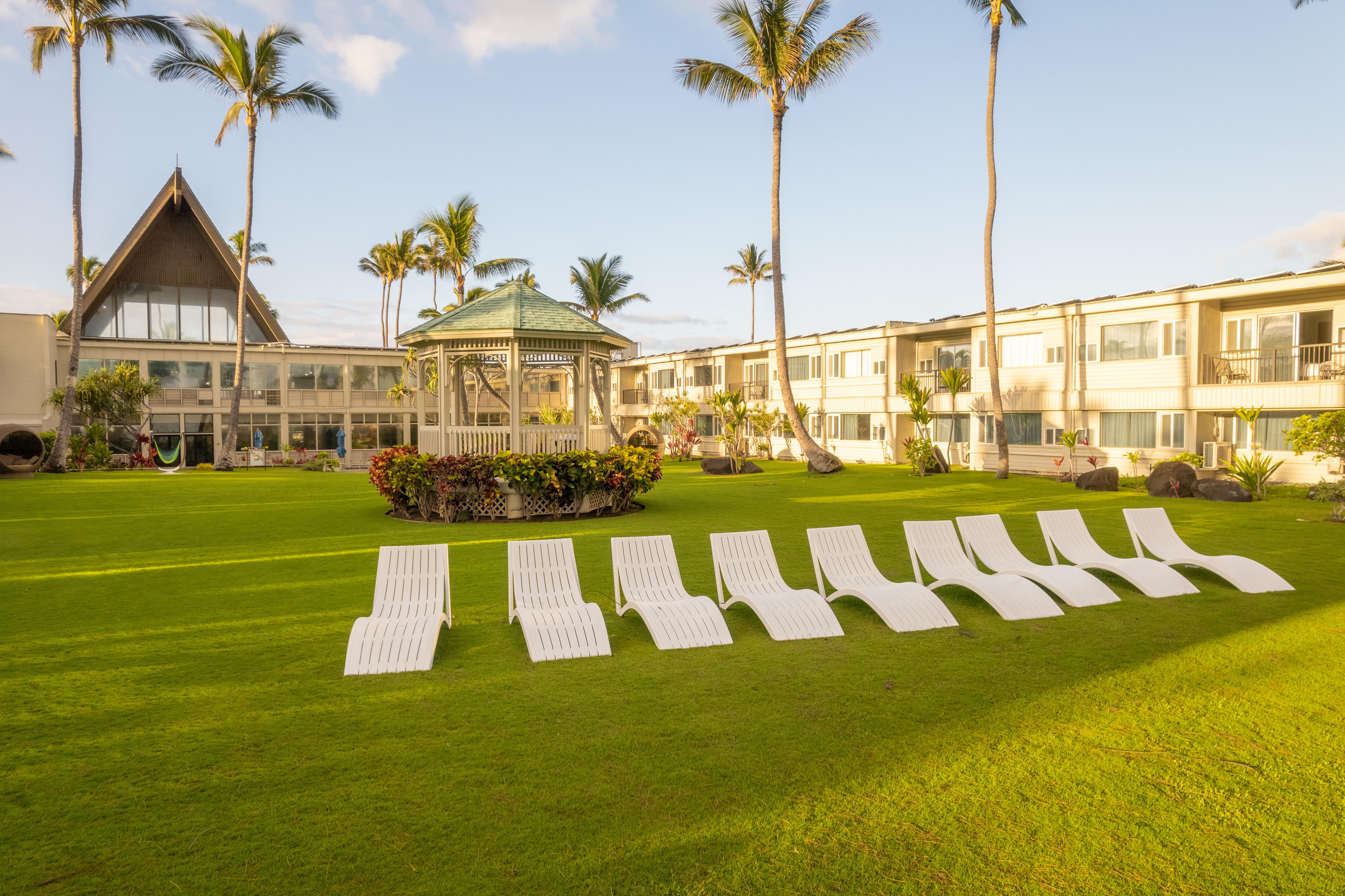 Maui Beach Hotel Kahului Buitenkant foto