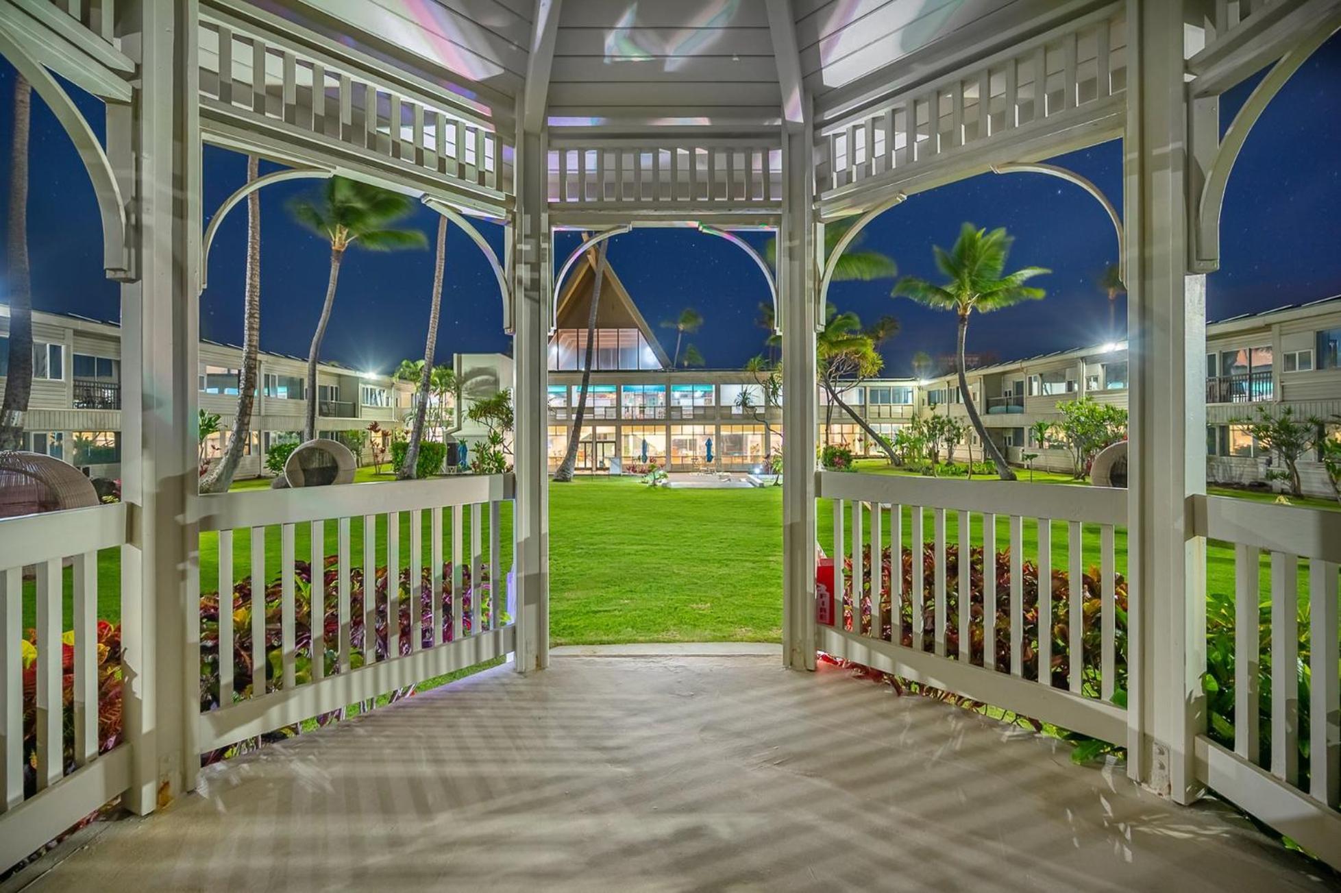 Maui Beach Hotel Kahului Buitenkant foto