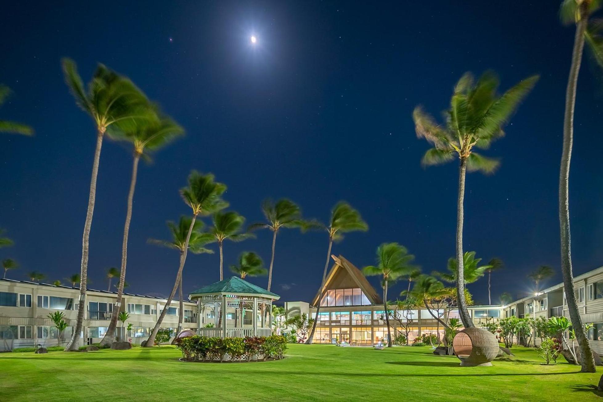 Maui Beach Hotel Kahului Buitenkant foto
